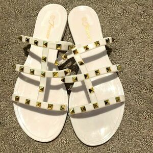 ☘️ NWOT - Forever 21 White Sandals with Gold Studs and Mirrored Soles